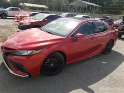 تۆیۆتا کامری